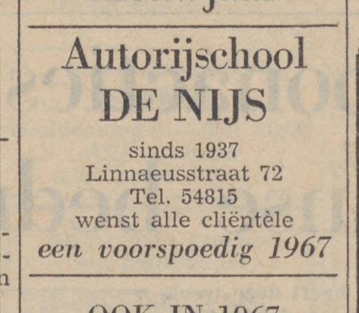 Nieuwjaarswens van Autorijschool De Nijs. Deze advertentie is afkomstig uit de Dagblad De Waarheid van 30 december 1966.<br />Bron: Historische Kranten, KB. 