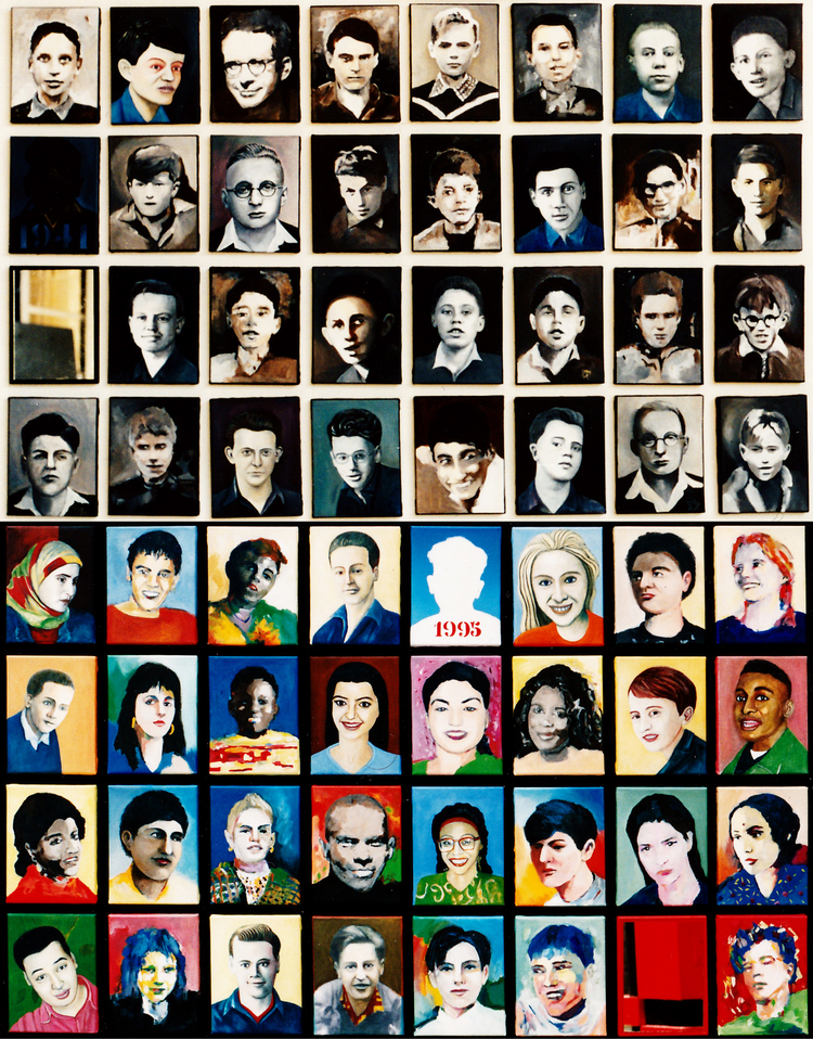  Aan de bovenkant Aan de bovenkant  joodse leerlingen in de 2e W.O. De afgebeelde leerlingen zijn niet de joodse leerlingen van de  Ambachtsschool.<br />Aan de rechterkant van het kunstwerk scholieren uit jaren 90.<br />Foto: Monique Nieberg 