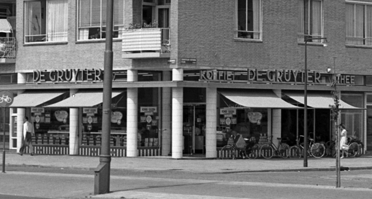 Chr.Huygensplein 01 - 1959 .<br />Foto; Beeldbank Amsterdam 