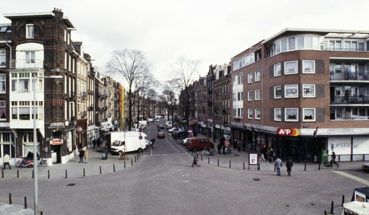 Indische Buurt - 1974 .<br />Foto: Beeldbank Amsterdam 