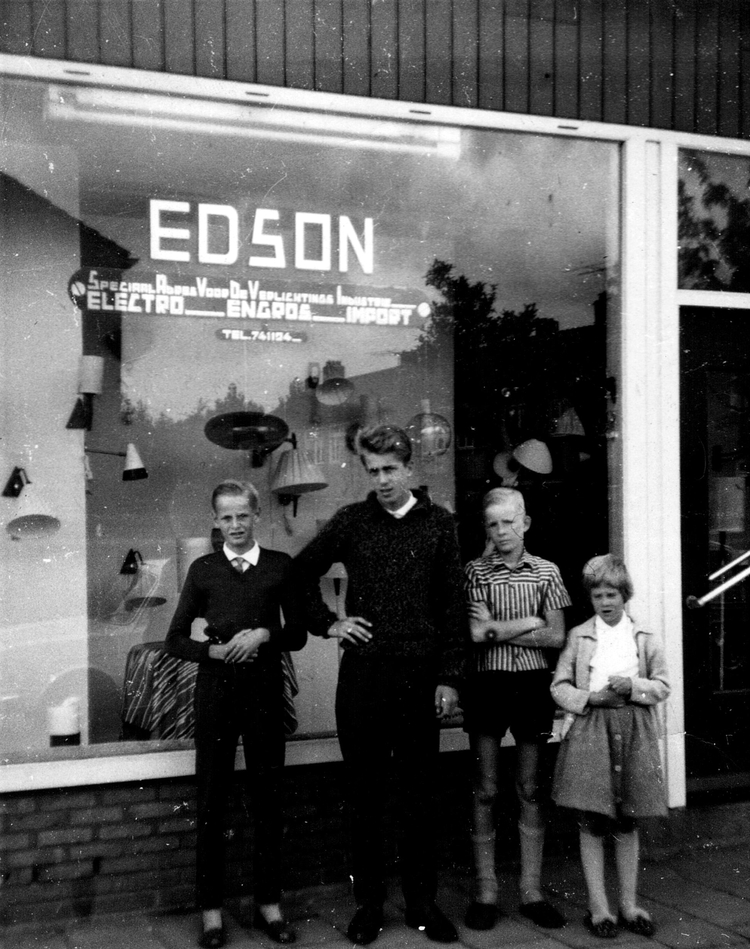 Rudolf Dieselstraat 8 - ± 1960 .<br />Foto: Nico Edelenbosch 