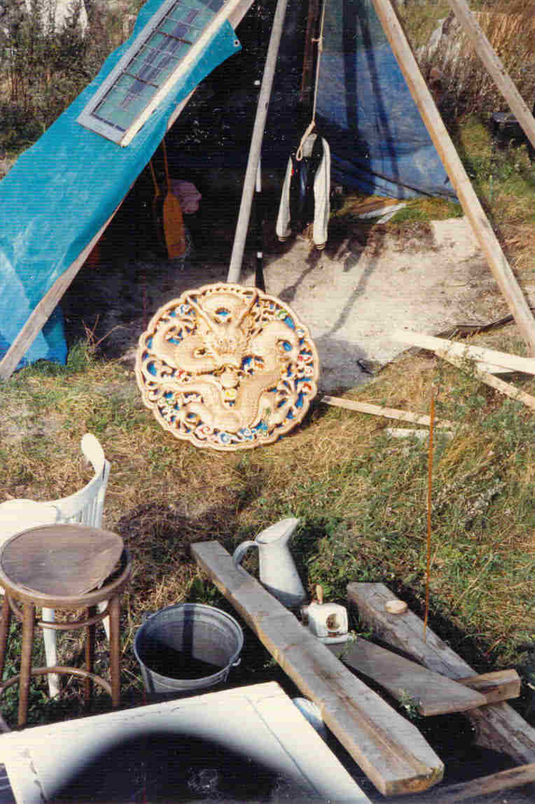  KNSMeiland-1989 Een 'nomadentent' op het KNSM eiland in 1989. 