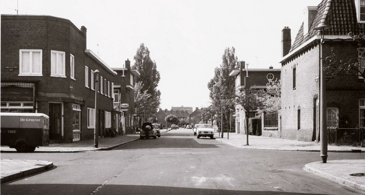 Von Guerickestraat  - 1966 .<br />Foto: Beeldbank Amsterdam 