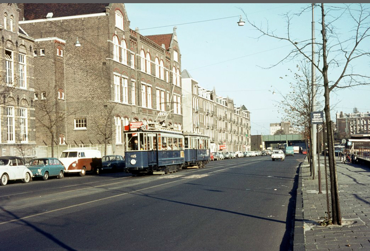 Zeeburgerdijk lijn 10 - 1968 .<br />Foto: Beeldbank Amsterdam 